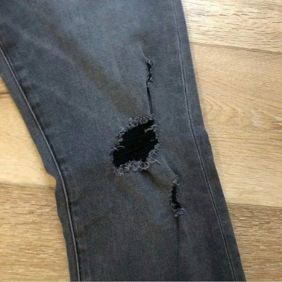 Sam Edelman The Stiletto Straight High Rise Distressed Jeans Black Size 27 NWT - Picture 4 of 12